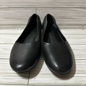 Bernardo Women’s Flats Size 6.5